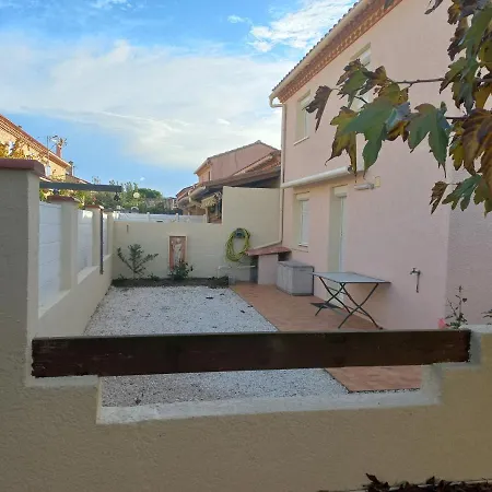 Cara, 6 Personnes, Proche Et Commerces, Secteur Calme, Classe 3 Etoiles بيت للعطل